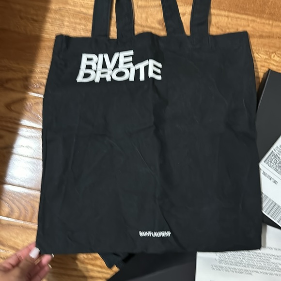 Saint Laurent Tote - Picture 2 of 5